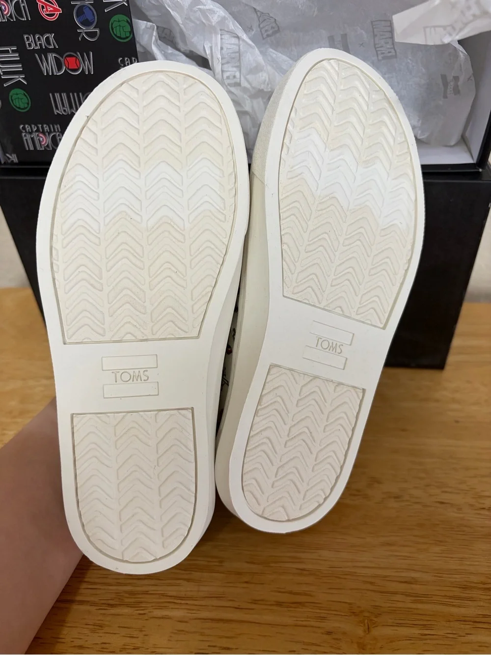 Toms Marvel Kids' Slip-On Luca Antique White Marvel How to Print 13.5 Sneakers